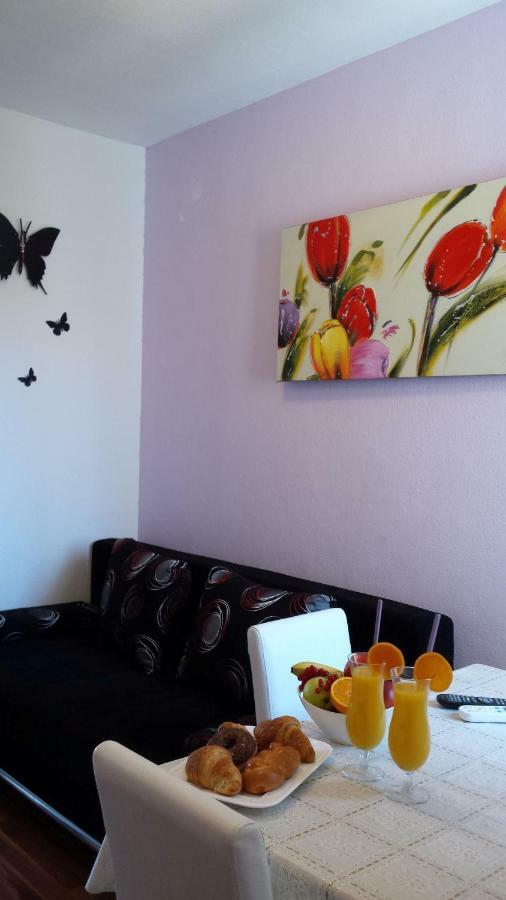 Apartments Lavanda Biograd Na Moru Buitenkant foto